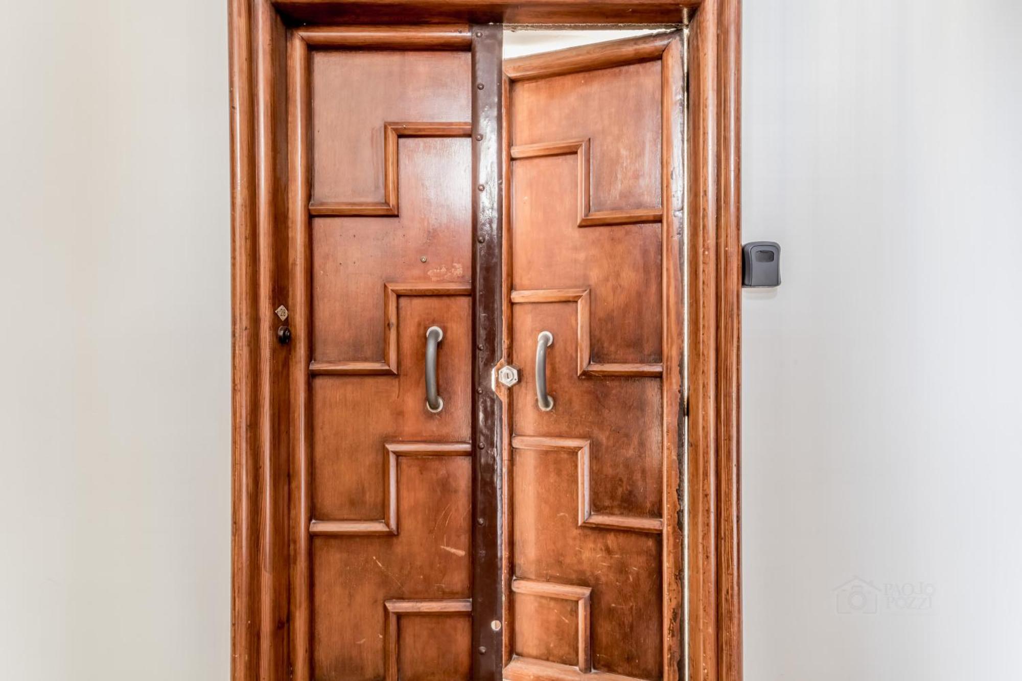 Giuliano Guest House ローマ エクステリア 写真